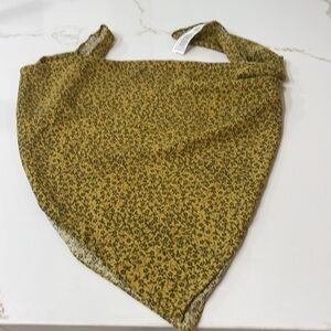 Forever 21 Scarf in Black and Mustard Yellow Floral 27.5 x 27.5